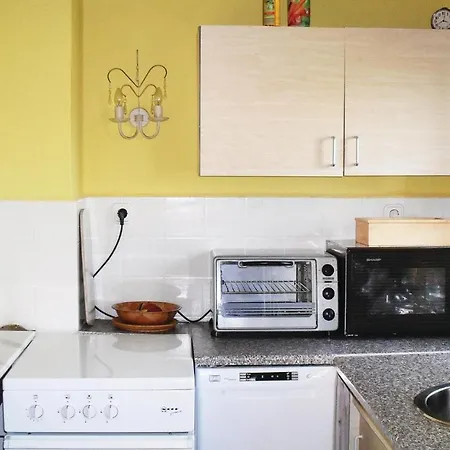 1 Bedroom Awesome Home In Mustin * Mustin (Mecklenburg-Vorpommern)
